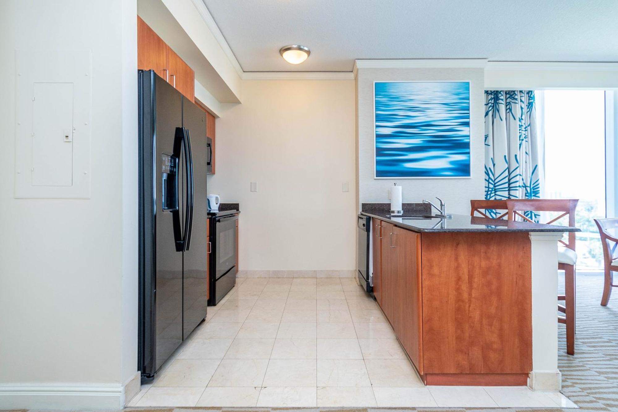 Luxury Trump International Ocean View 1600sf 2 Bd *