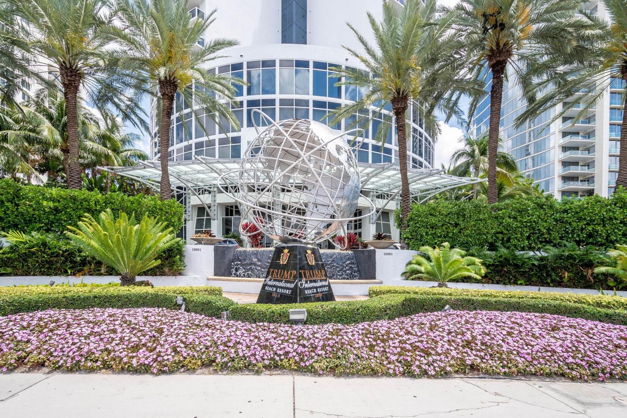 Luxury Trump International Ocean View 1600sf 2 Bd